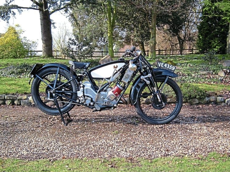 www.classicmotorcycle.co.uk